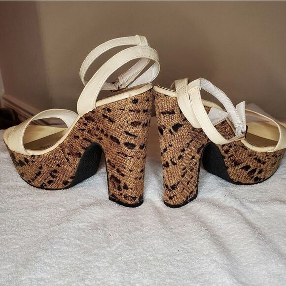 Red Circle Leopard Chunky Platform - Picture 11 of 14